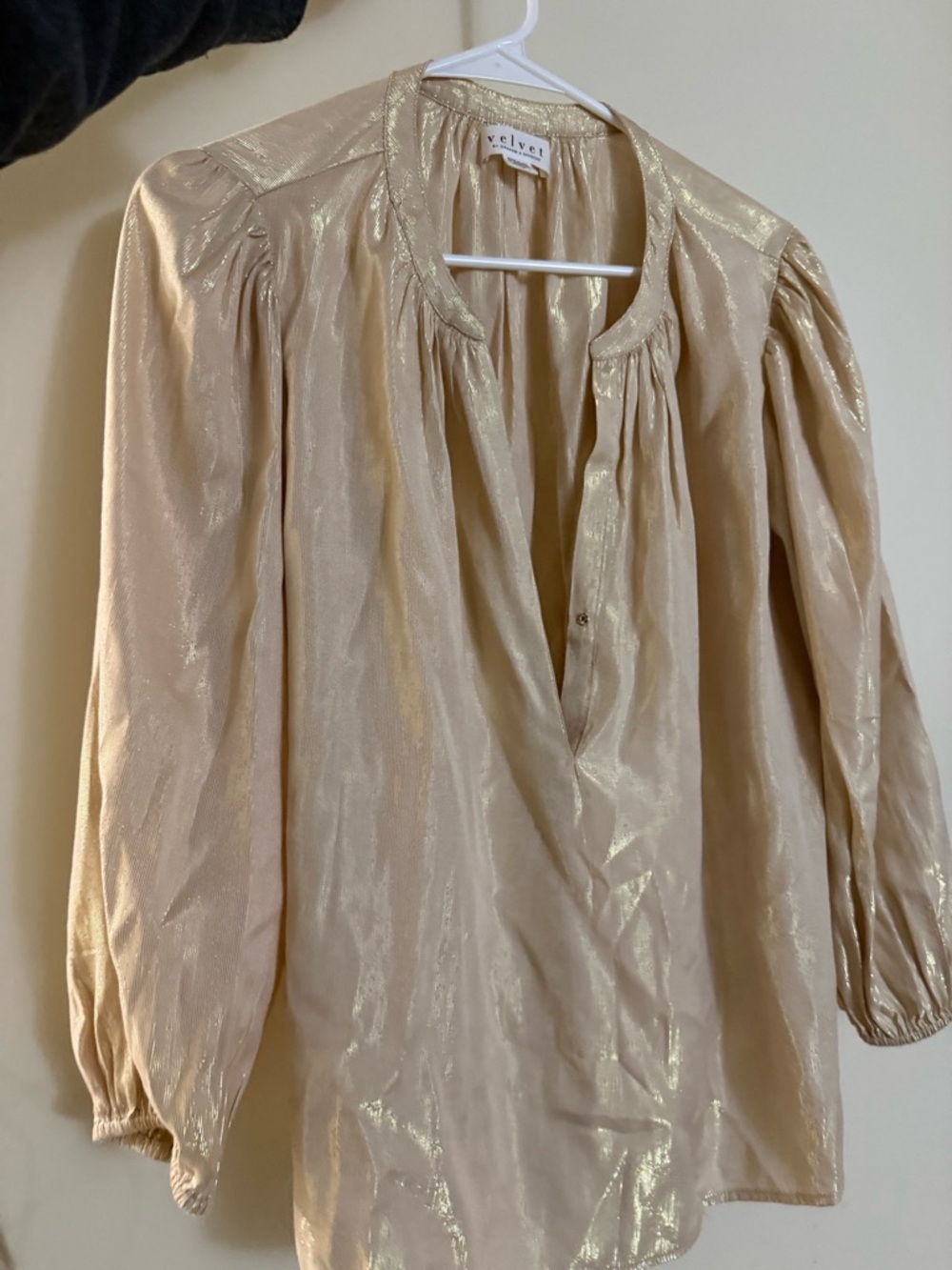 Velvet by Graham & Spencer Metallic Gold Peasant Blouse